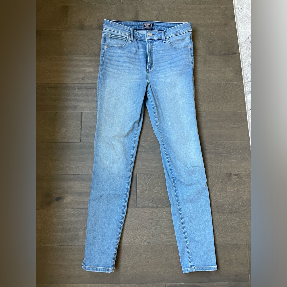 High rise Abercrombie jeans